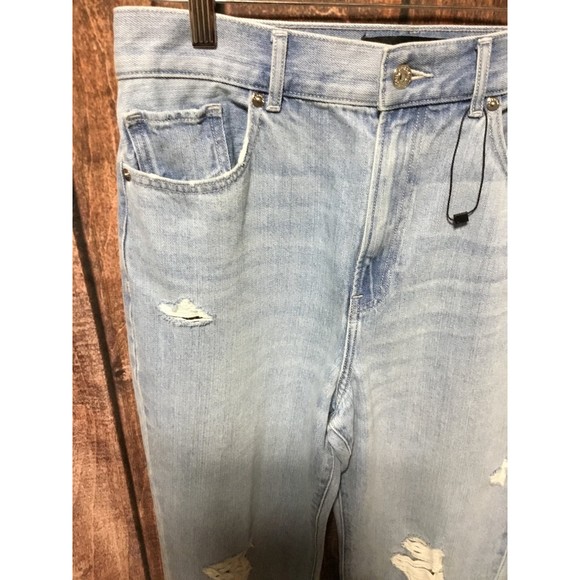 Express Super High Waisted Light Wash Ripped Straight Jeans Size 8 NWOT - Picture 4 of 10